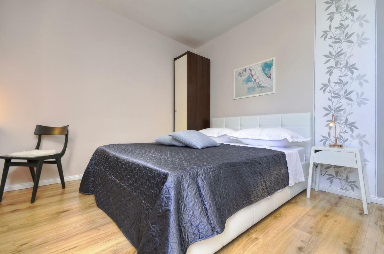 Apartment Mare Макарска Экстерьер фото
